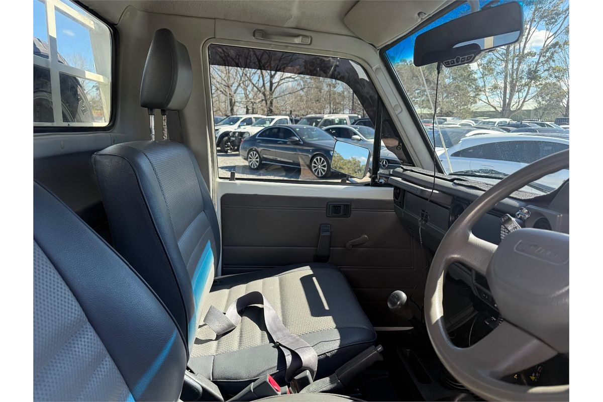 2005 Toyota Landcruiser HDJ79R 4X4