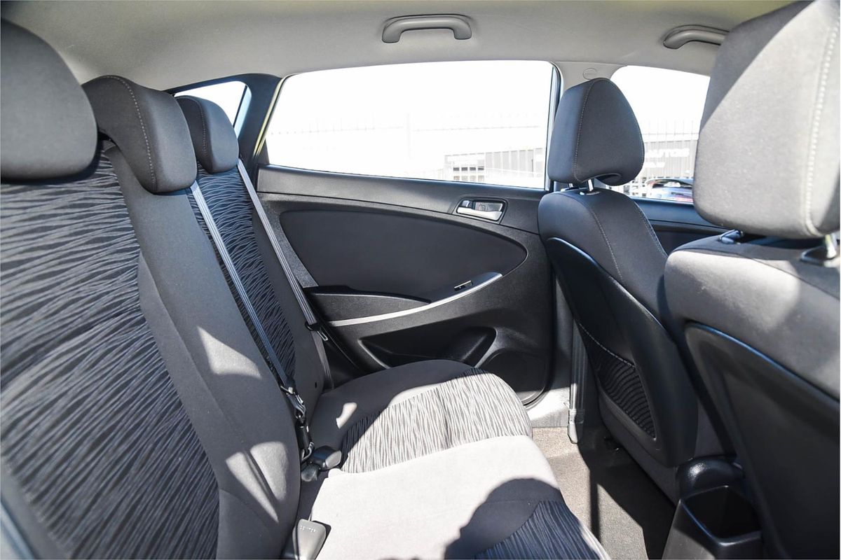 2018 Hyundai Accent Sport RB6