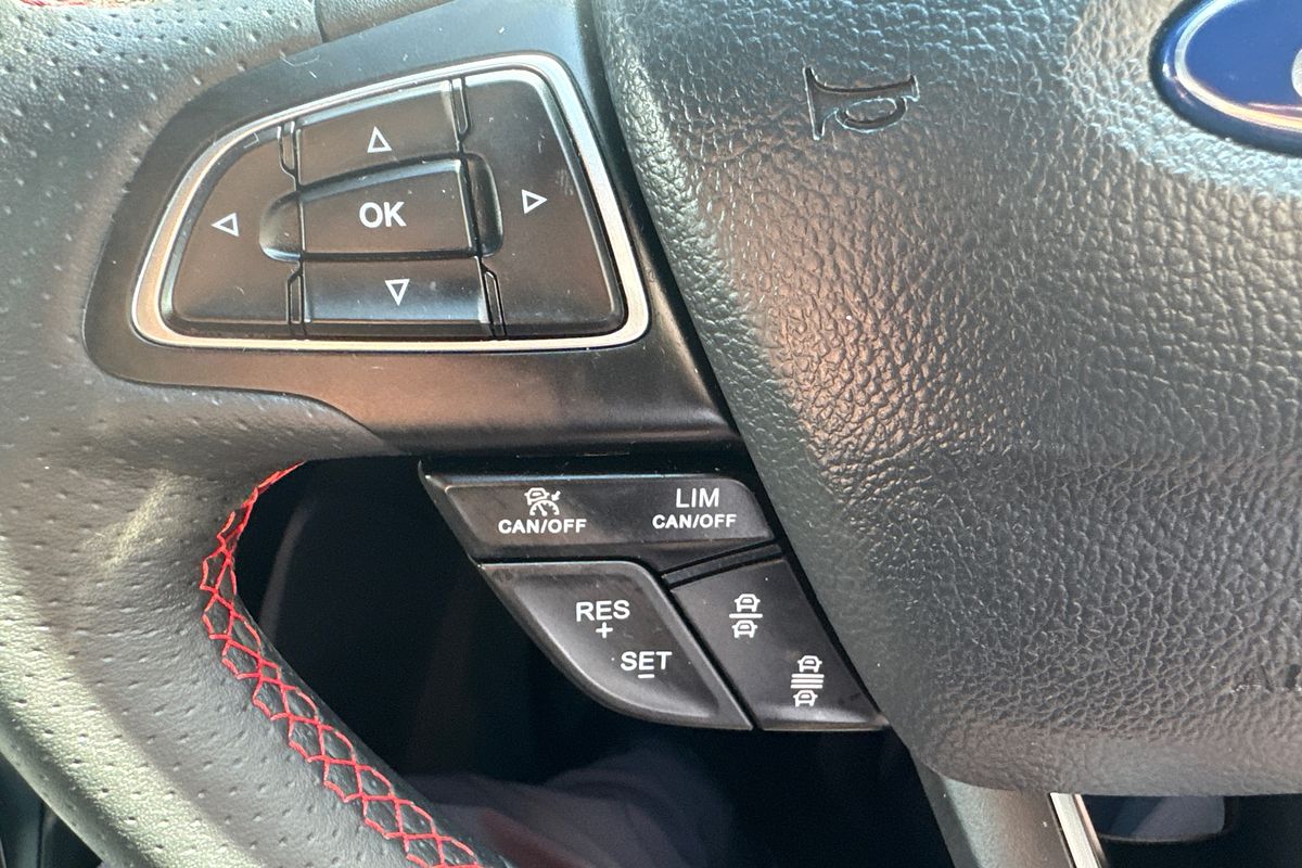 2019 Ford Escape ST-Line ZG