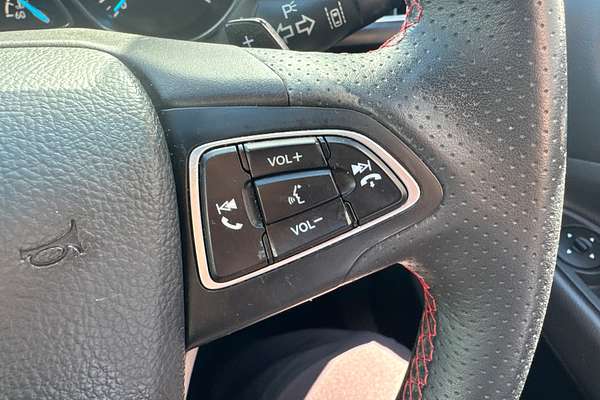 2019 Ford Escape ST-Line ZG