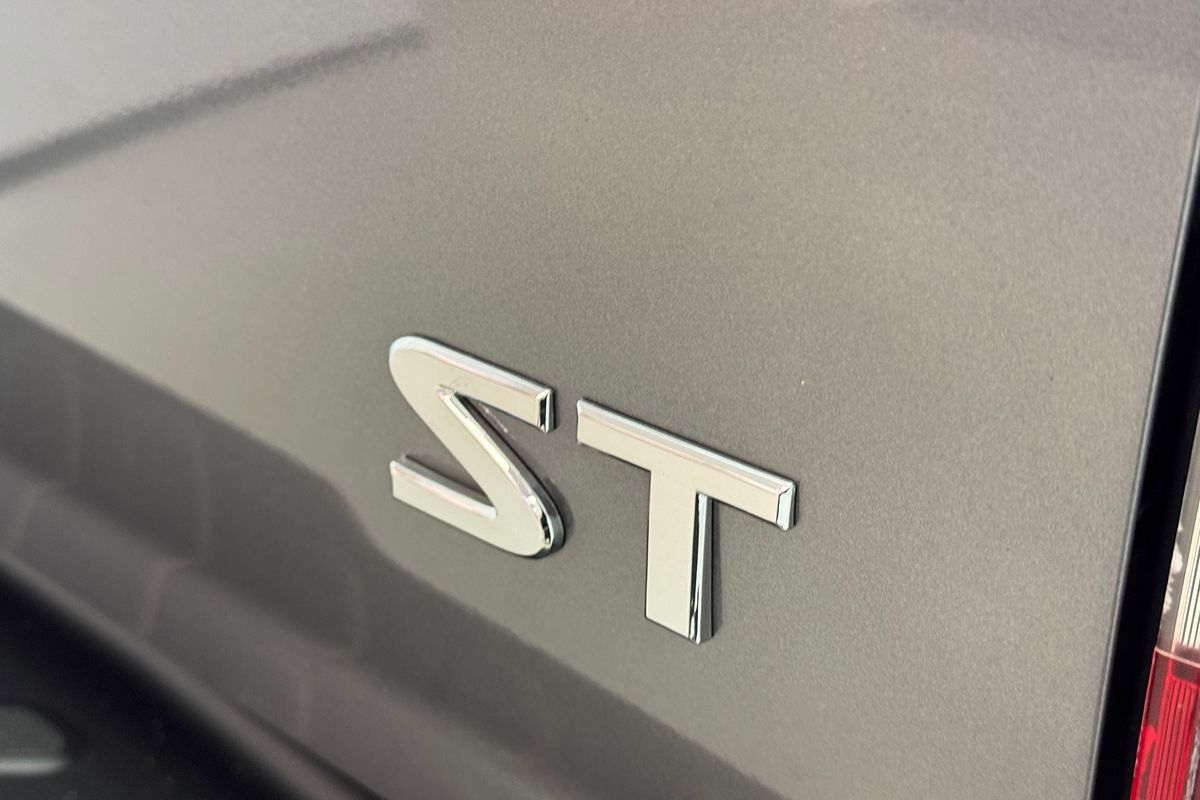 2020 Nissan Navara ST D23 Series 4 4X4