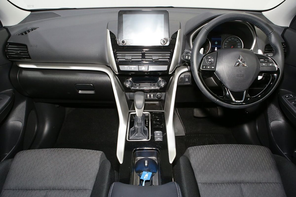 2024 Mitsubishi Eclipse Cross LS YB