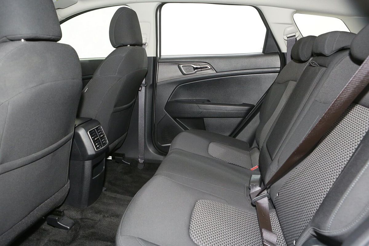 2023 Kia Sportage S NQ5