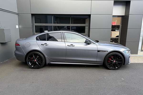 2021 Jaguar XE P300 R-Dynamic Black X760