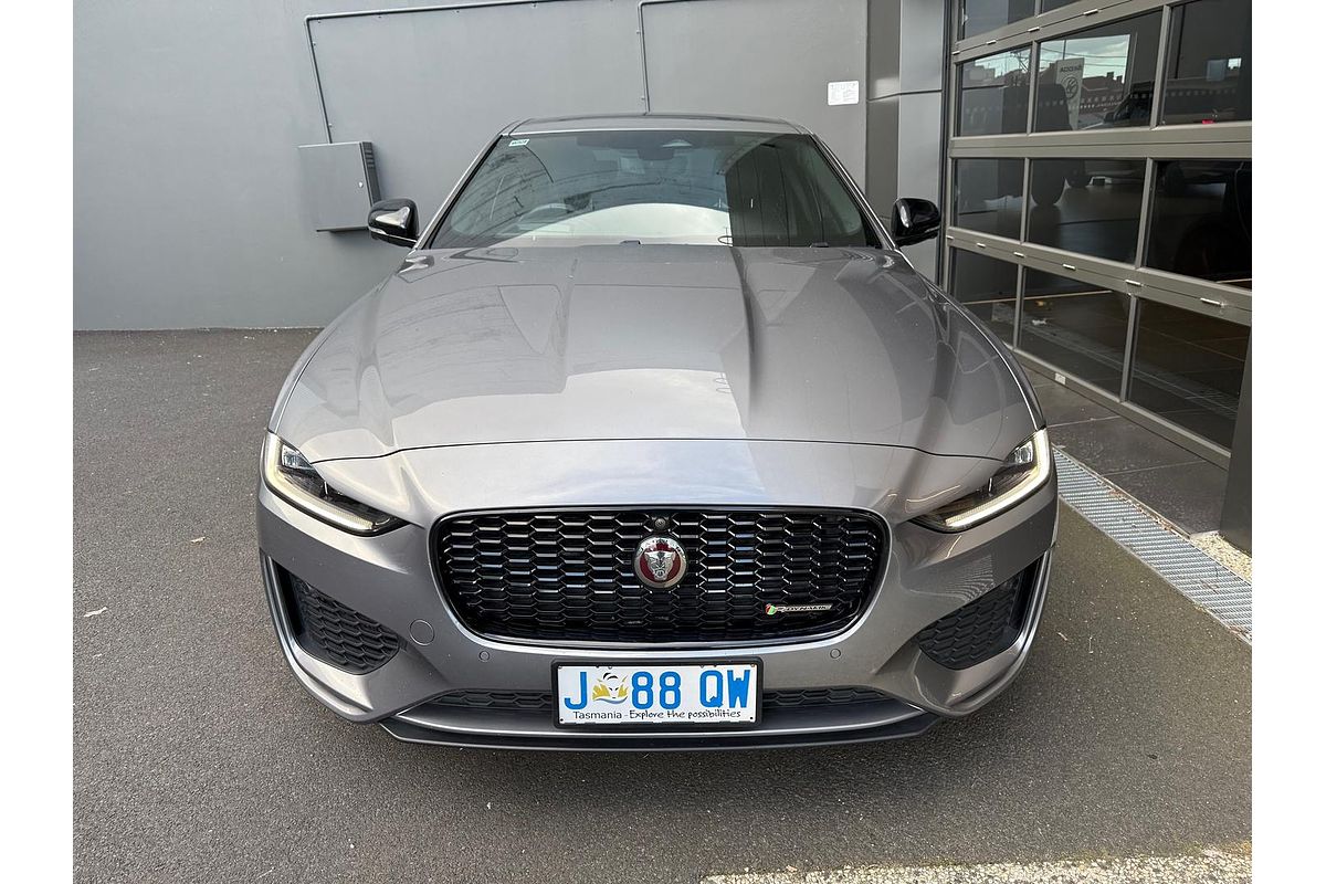 2021 Jaguar XE P300 R-Dynamic Black X760