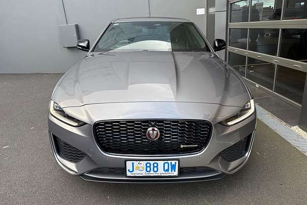 2021 Jaguar XE P300 R-Dynamic Black X760