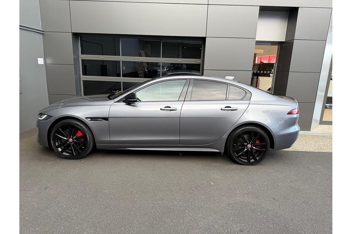 2021 Jaguar XE P300 R-Dynamic Black X760