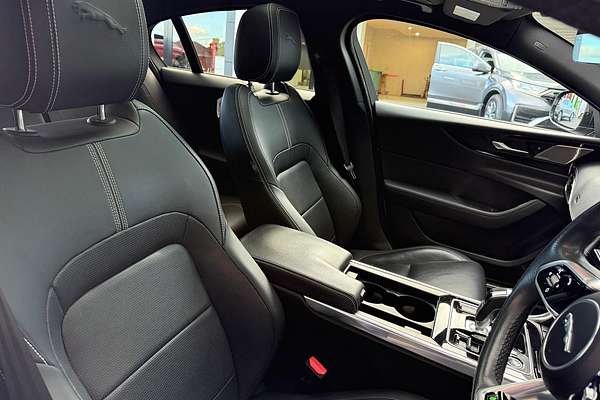 2021 Jaguar XE P300 R-Dynamic Black X760