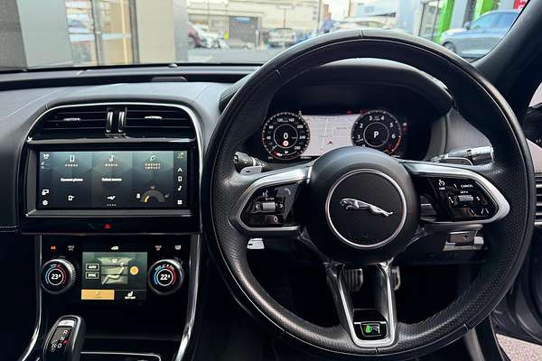2021 Jaguar XE P300 R-Dynamic Black X760