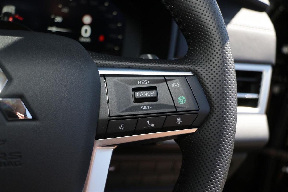 2025 Mitsubishi Outlander Exceed ZM