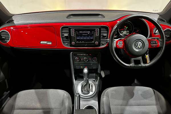2015 Volkswagen Beetle  1L