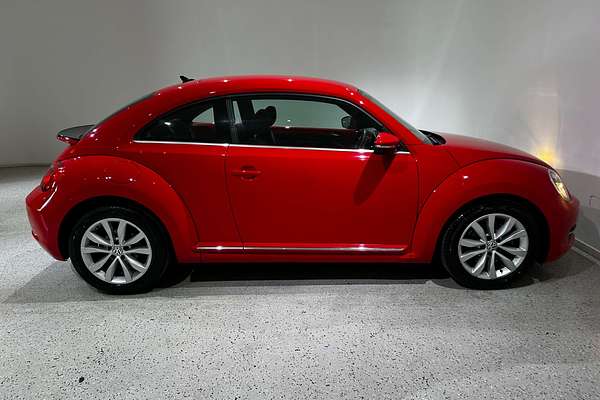 2015 Volkswagen Beetle  1L
