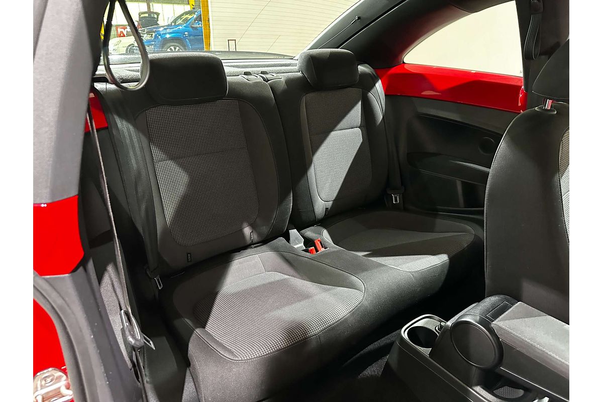 2015 Volkswagen Beetle  1L