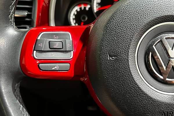 2015 Volkswagen Beetle  1L