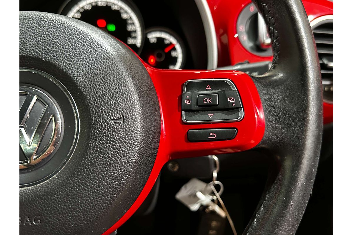 2015 Volkswagen Beetle  1L