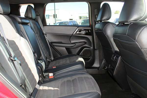 2023 Mitsubishi Outlander LS ZM