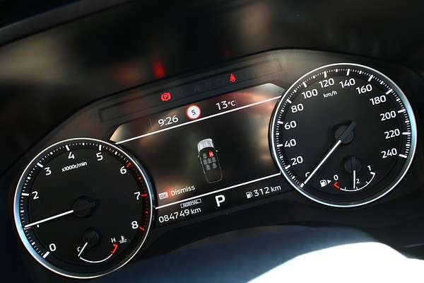 2023 Mitsubishi Outlander LS ZM