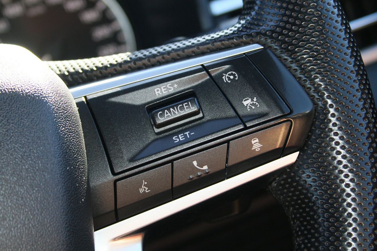 2023 Mitsubishi Outlander LS ZM