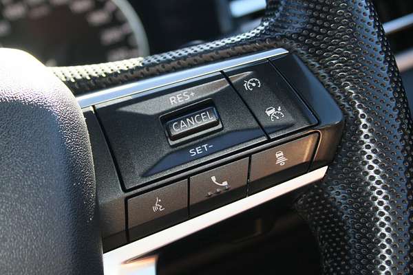2023 Mitsubishi Outlander LS ZM