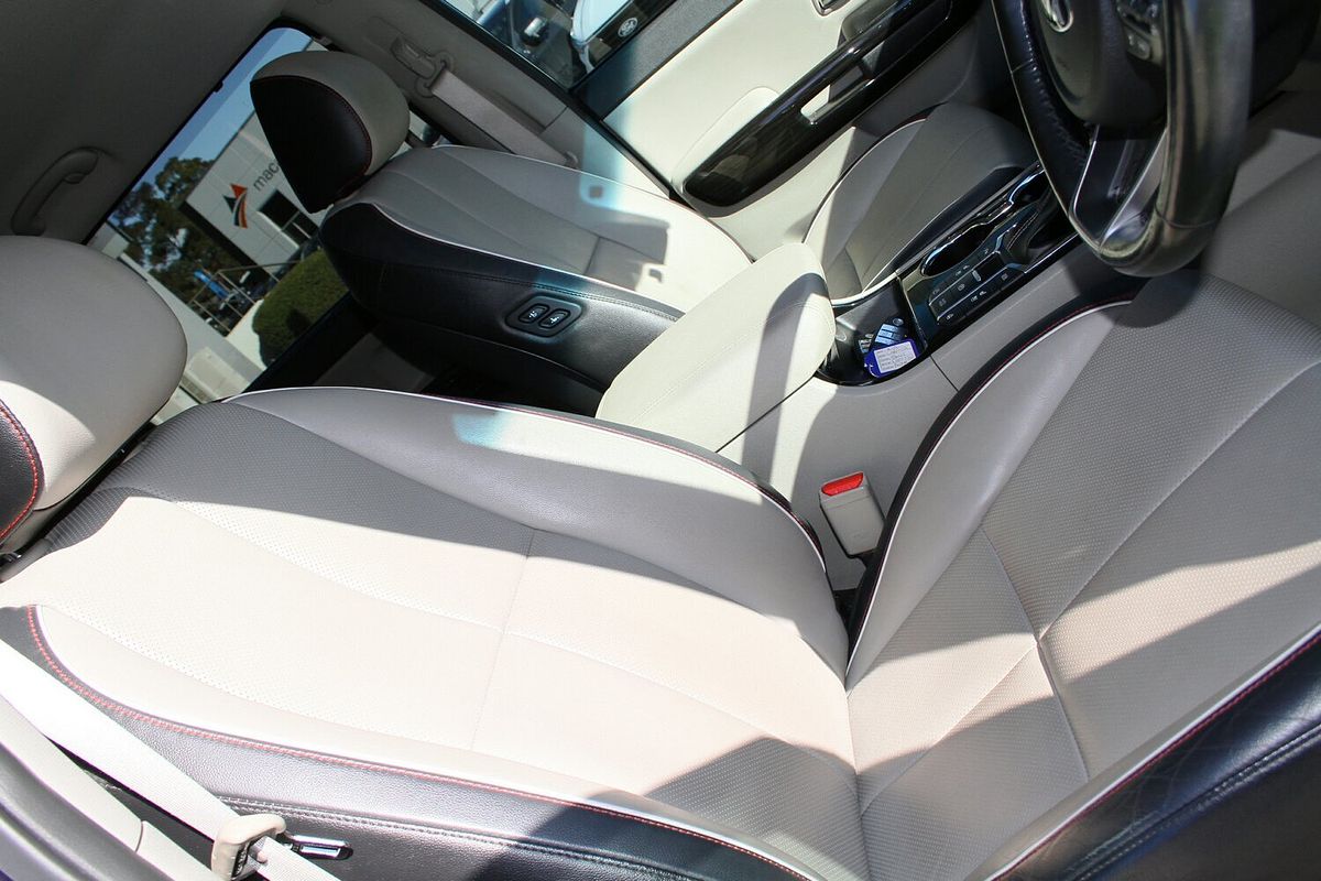 2019 Kia Carnival Platinum YP