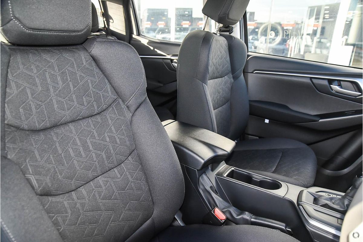 2025 Isuzu D-MAX LS-M 4X4