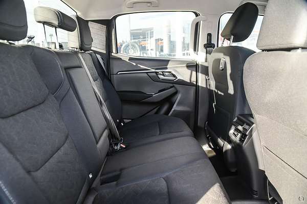2025 Isuzu D-MAX LS-M 4X4