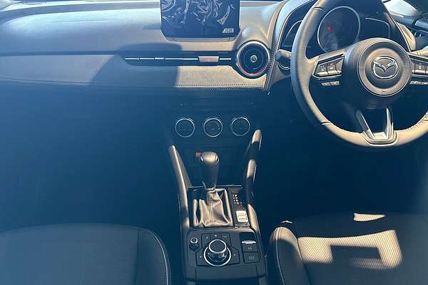 2025 Mazda CX-3 G20 Akari DK