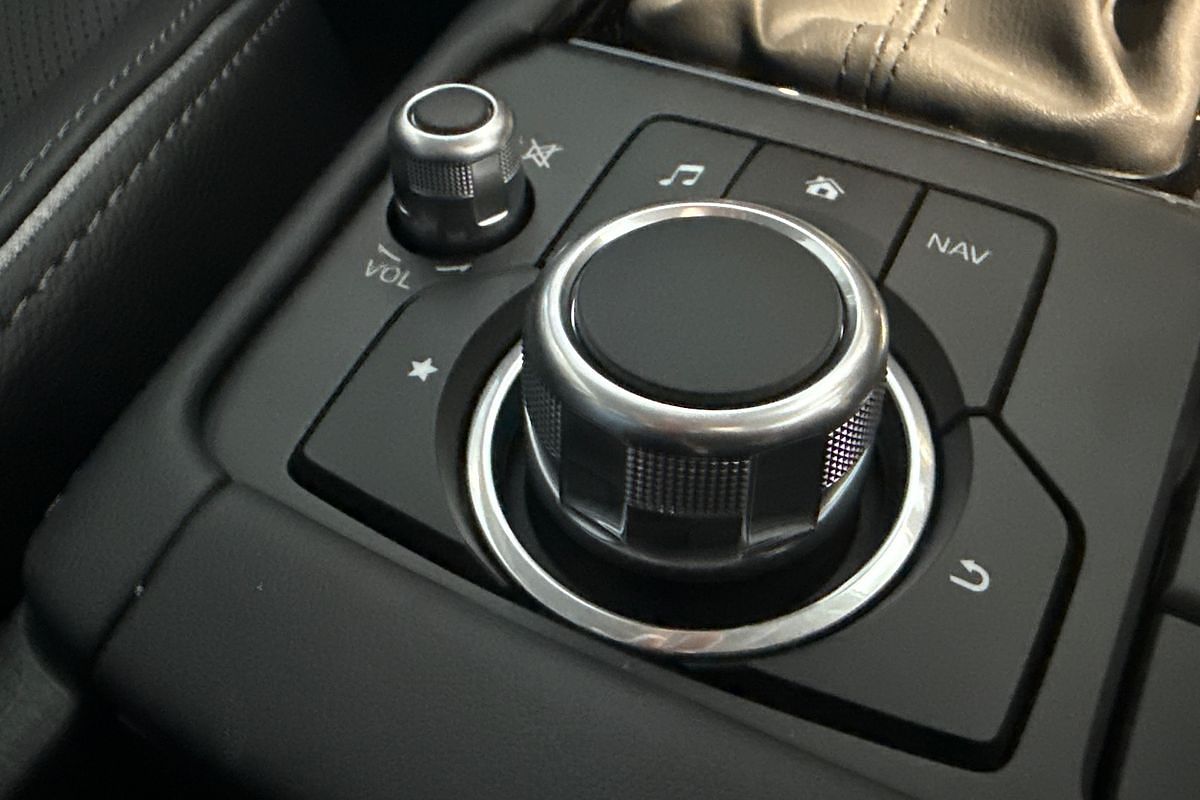 2025 Mazda CX-3 G20 Akari DK