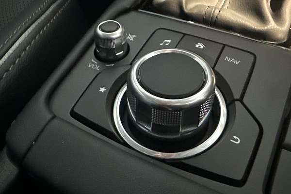 2025 Mazda CX-3 G20 Akari DK