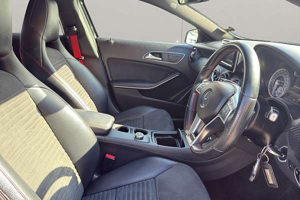 2014 Mercedes-Benz 250 AMG LINE