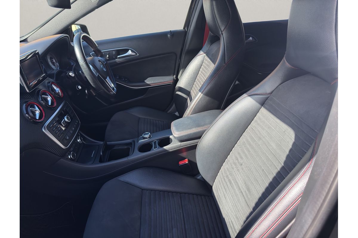 2014 Mercedes-Benz 250 AMG LINE