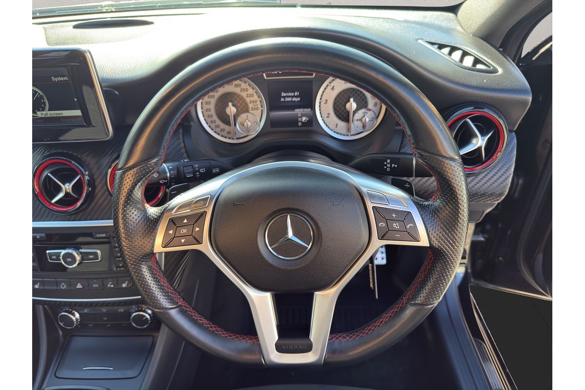 2014 Mercedes-Benz 250 AMG LINE