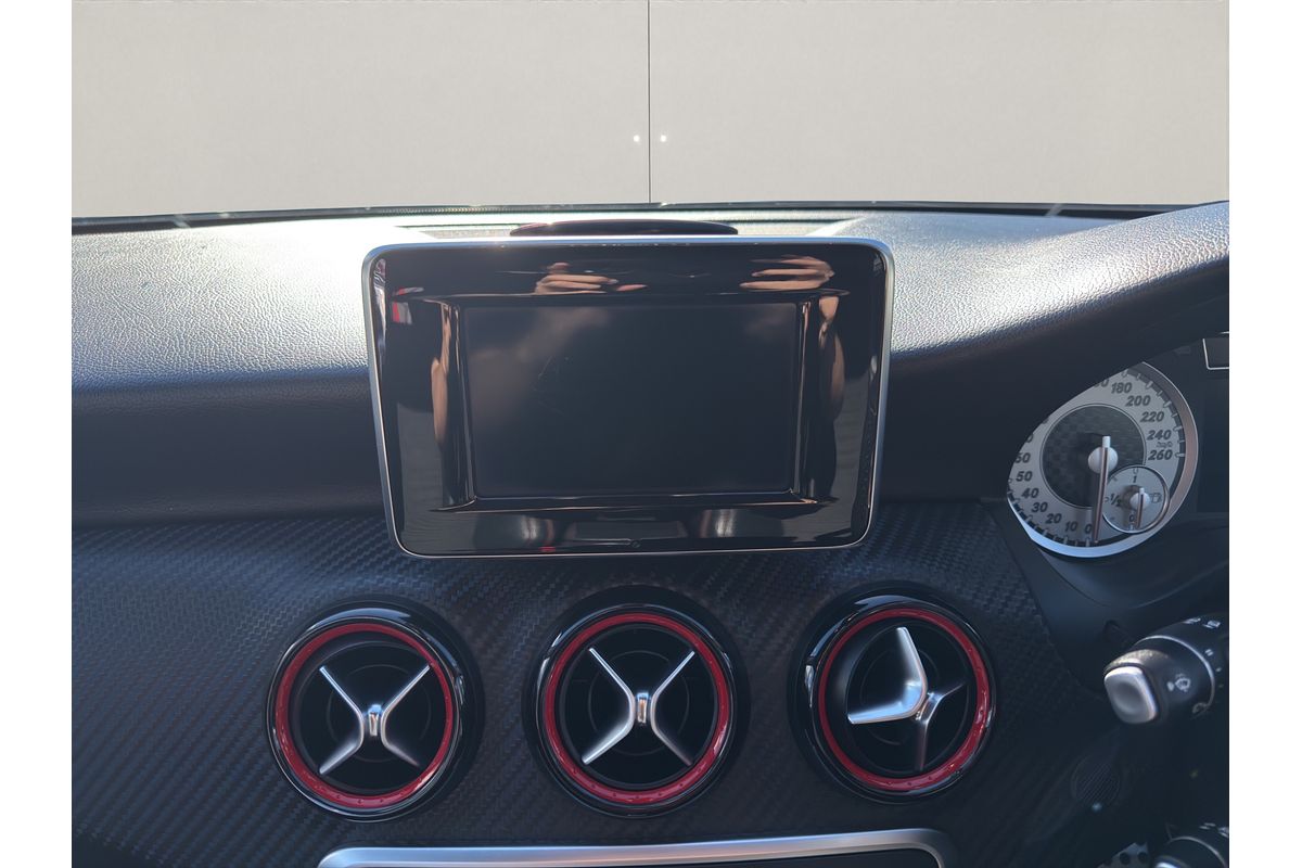2014 Mercedes-Benz 250 AMG LINE