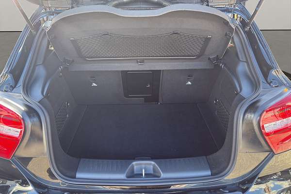 2014 Mercedes-Benz 250 AMG LINE