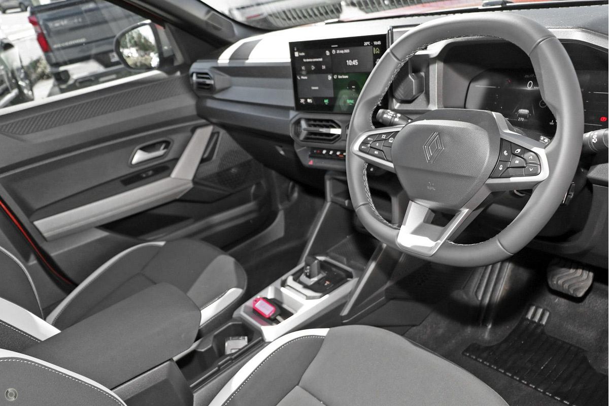 2025 Renault Duster Techno X1311