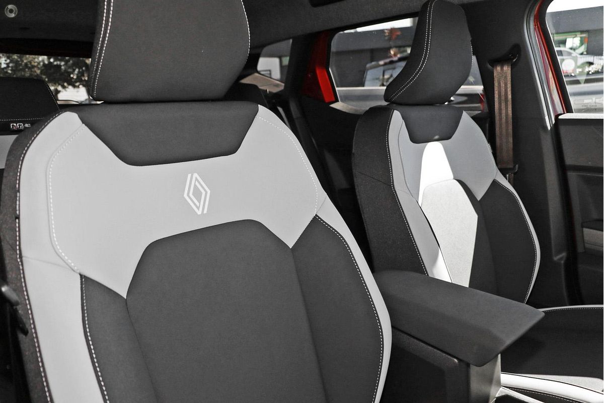 2025 Renault Duster Techno X1311