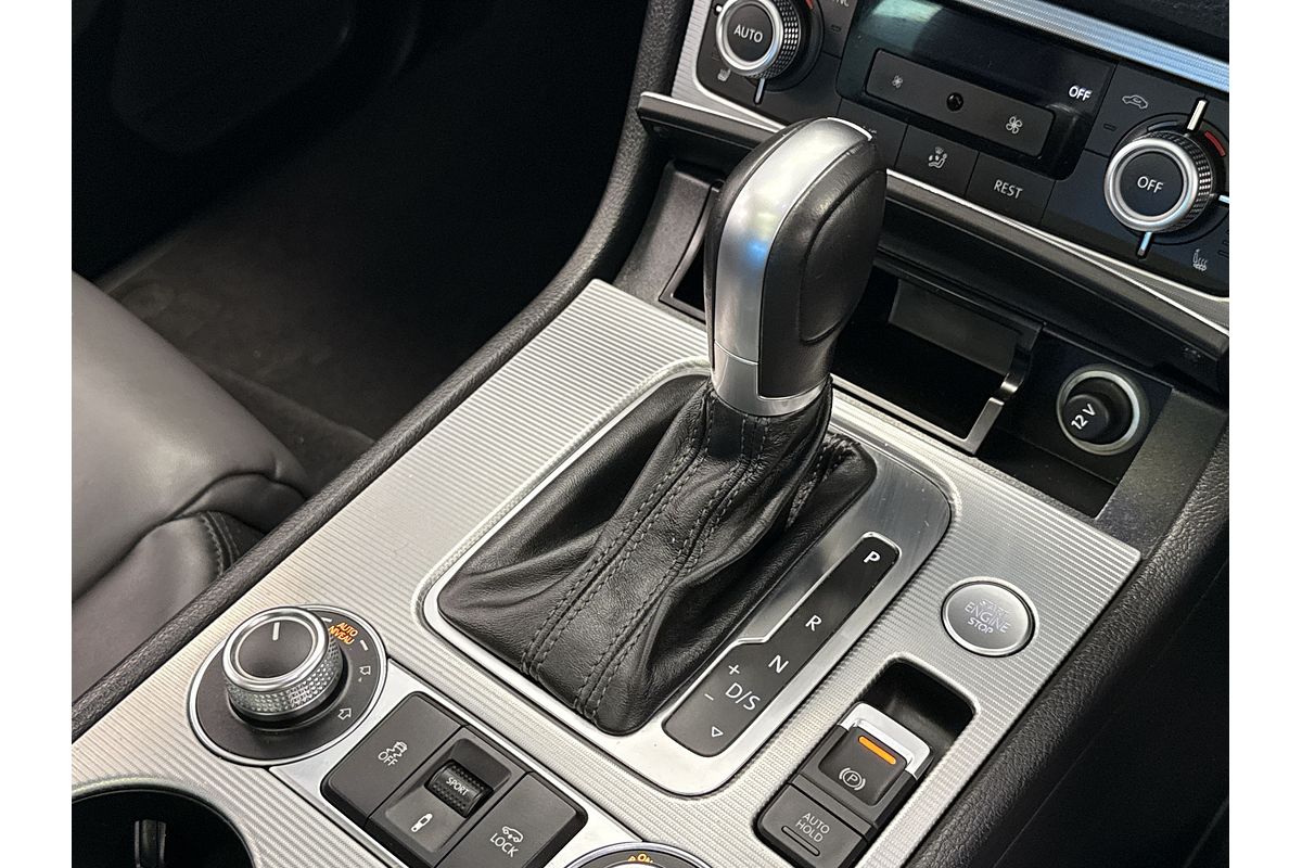 2017 Volkswagen Touareg V8 TDI R-Line 7P