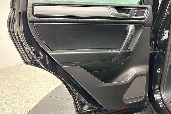 2017 Volkswagen Touareg V8 TDI R-Line 7P