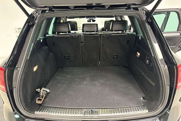 2017 Volkswagen Touareg V8 TDI R-Line 7P
