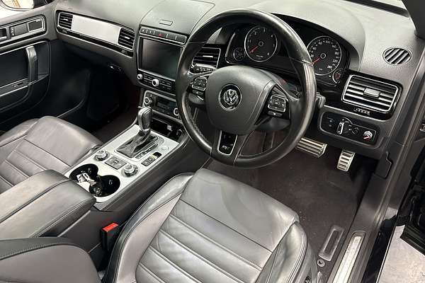 2017 Volkswagen Touareg V8 TDI R-Line 7P