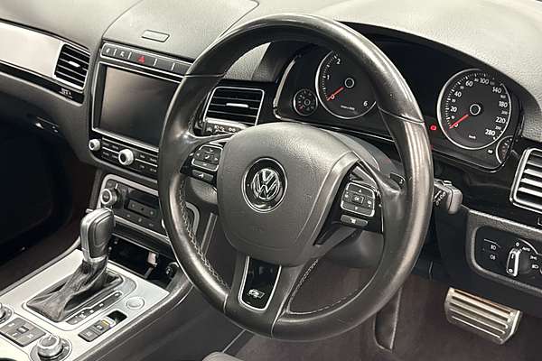 2017 Volkswagen Touareg V8 TDI R-Line 7P
