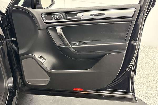 2017 Volkswagen Touareg V8 TDI R-Line 7P