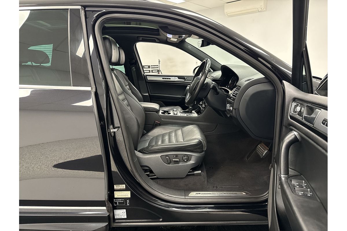 2017 Volkswagen Touareg V8 TDI R-Line 7P