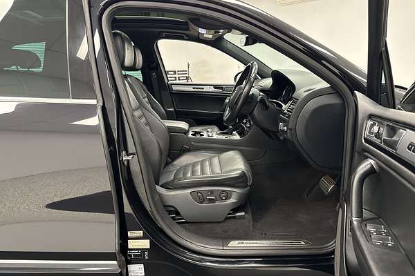 2017 Volkswagen Touareg V8 TDI R-Line 7P