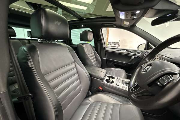 2017 Volkswagen Touareg V8 TDI R-Line 7P