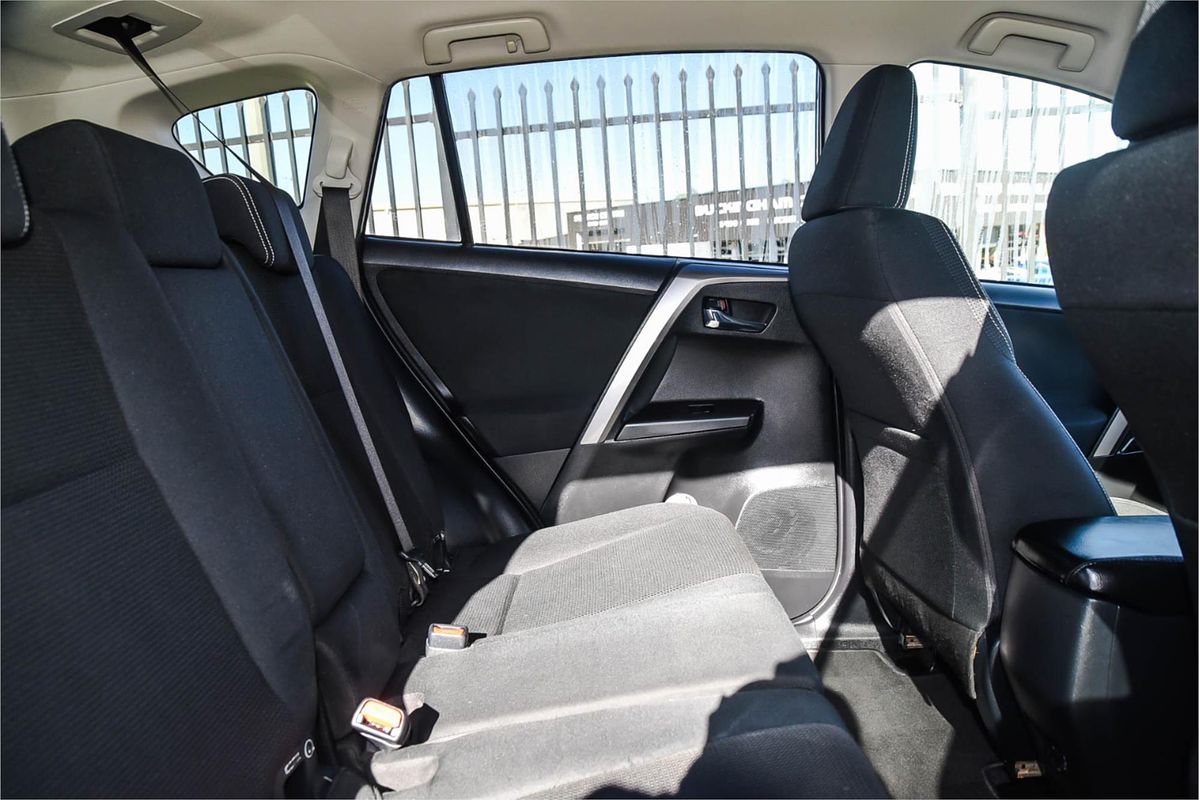 2017 Toyota RAV4 GXL ASA44R