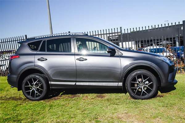 2017 Toyota RAV4 GXL ASA44R