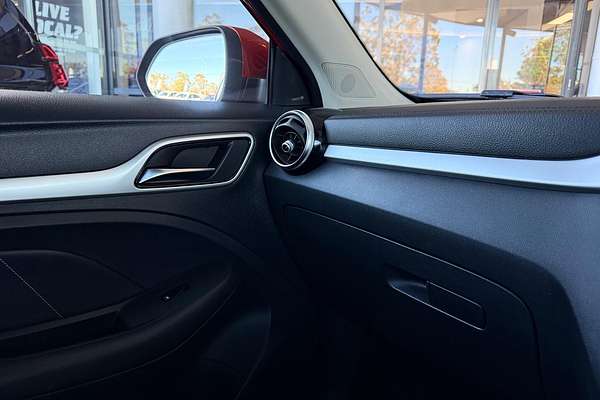 2019 MG ZS Essence AZS1