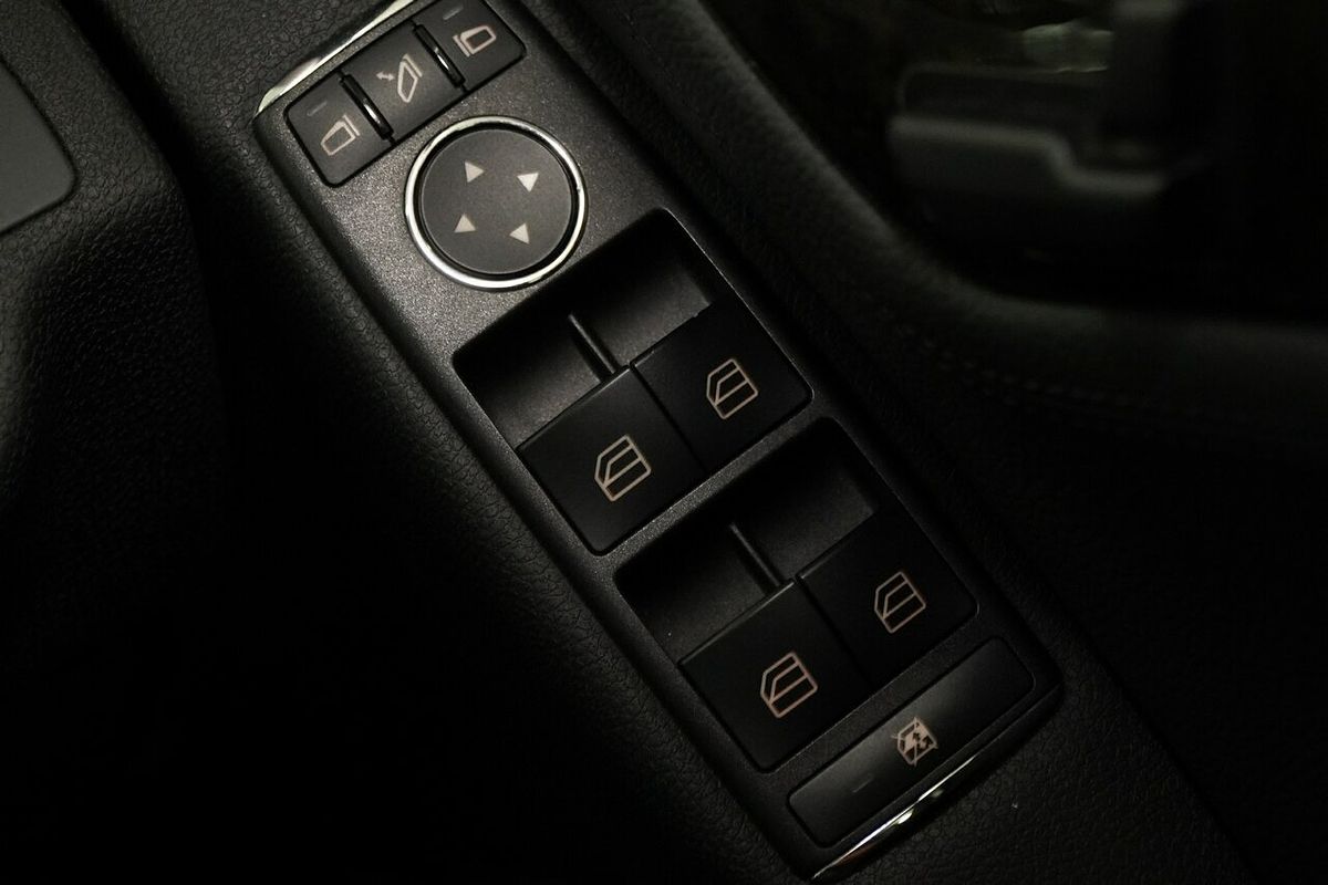 2010 Mercedes-Benz C-Class C250 CGI Avantgarde W204