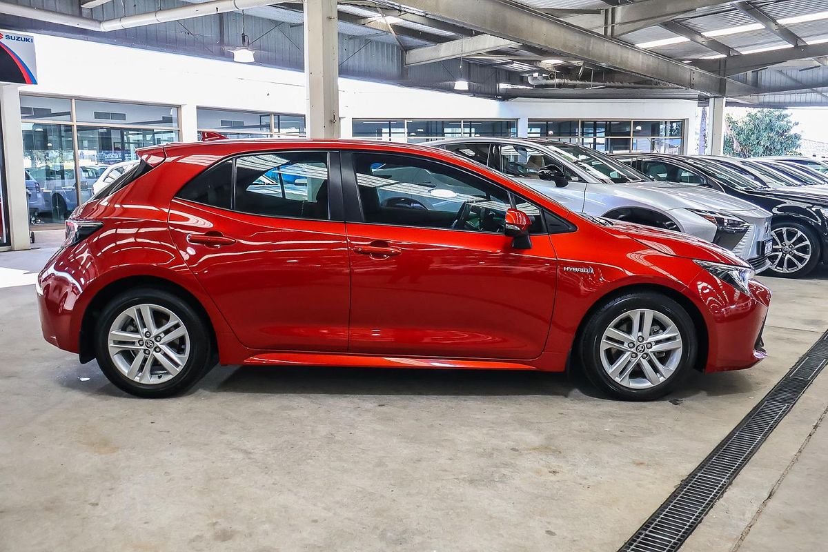 2018 Toyota Corolla Ascent Sport Hybrid ZWE211R